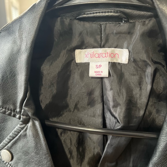 Little Girls black leather jacket size small - Picture 3 of 5